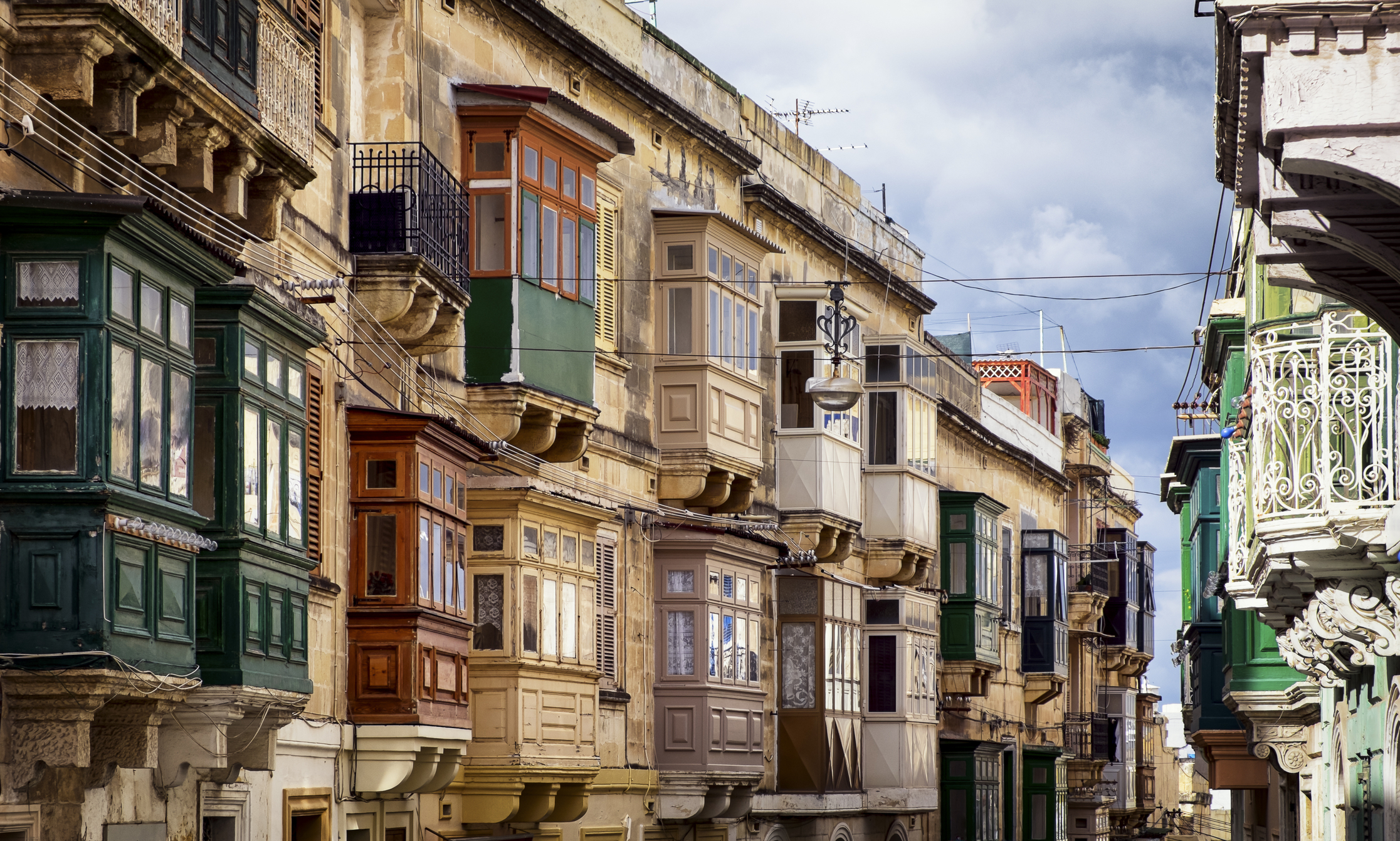 The Difference Between a Terraced House and a Townhouse in Malta